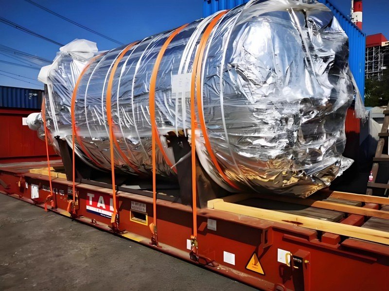 Weather Protection and Lashing of Oversized Tanks on Flat Rack Containers