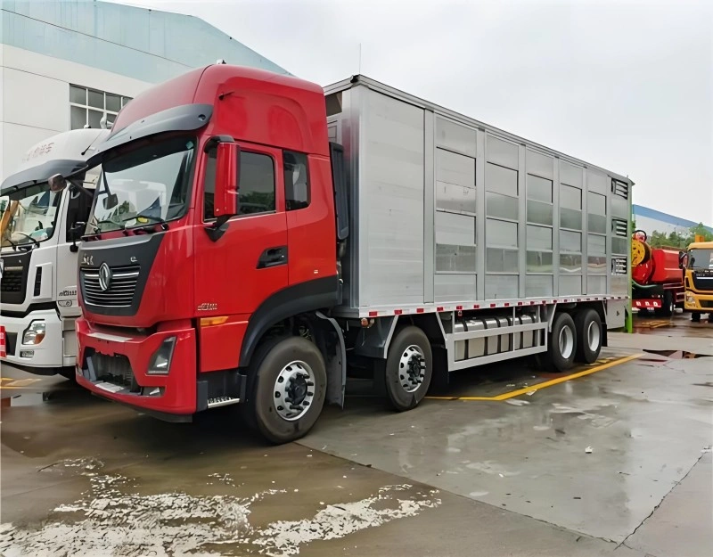 Large refrigerated truck designed for temperature-controlled freight transport and long-distance cold chain delivery