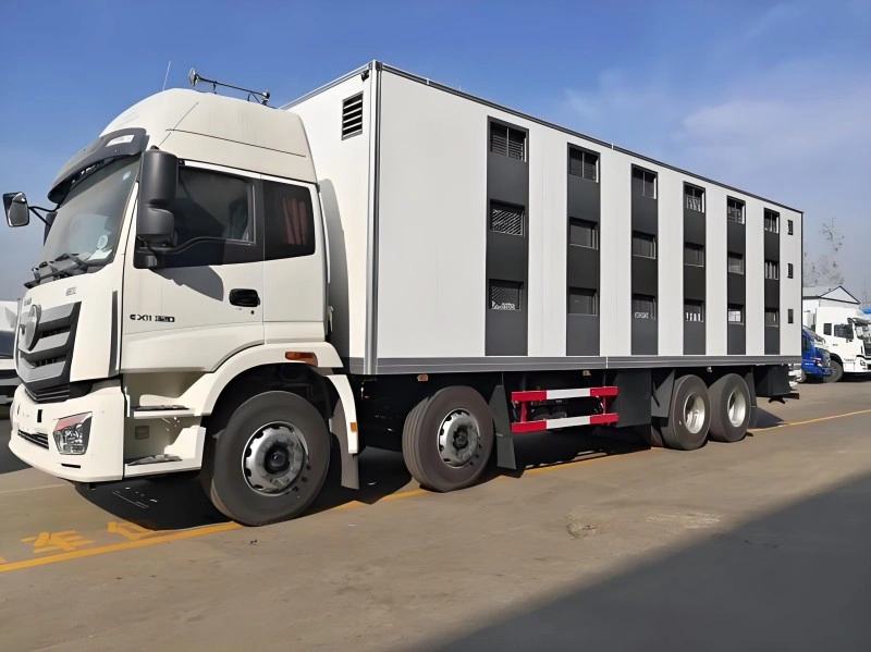 Large refrigerated transport truck supporting sustainable cold chain logistics with advanced insulation and temperature control